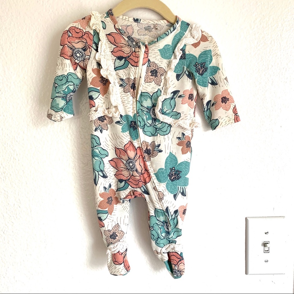 Jessica Simpson Zippered Footie